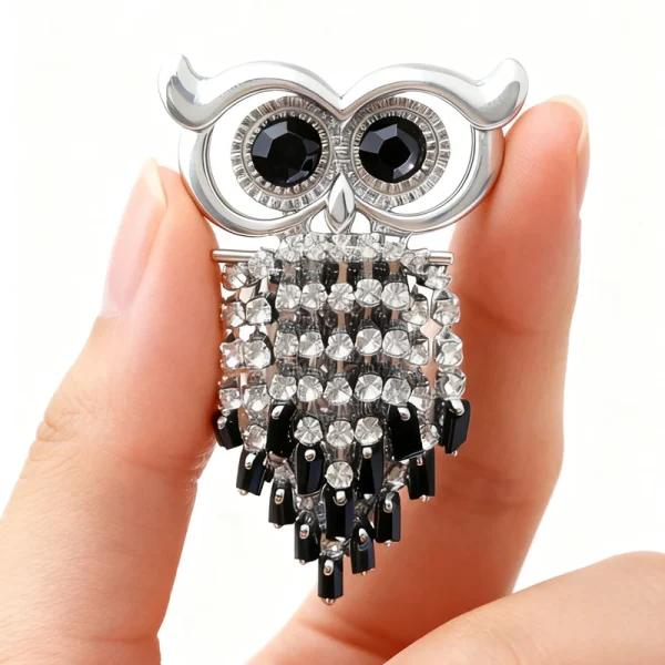 Diamond_Owl_Tassel_Brooch_Elegant_Animal_Accessory_gallery_01 Diamond_Owl_Tassel_Brooch_Elegant_Animal_Accessory_gallery_01.webp