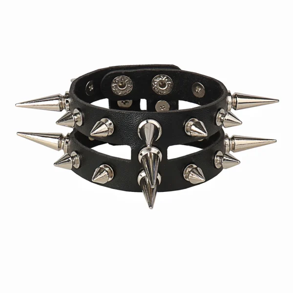Gothic_Punk_Leather_Bracelet_with_Rivets_gallery_04 Gothic_Punk_Leather_Bracelet_with_Rivets_gallery_04.webp