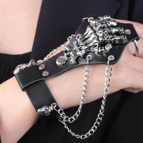 Punk_Gothic_Skull_Rivet_Leather_Bracelet_gallery_02 Punk_Gothic_Skull_Rivet_Leather_Bracelet_gallery_02.webp