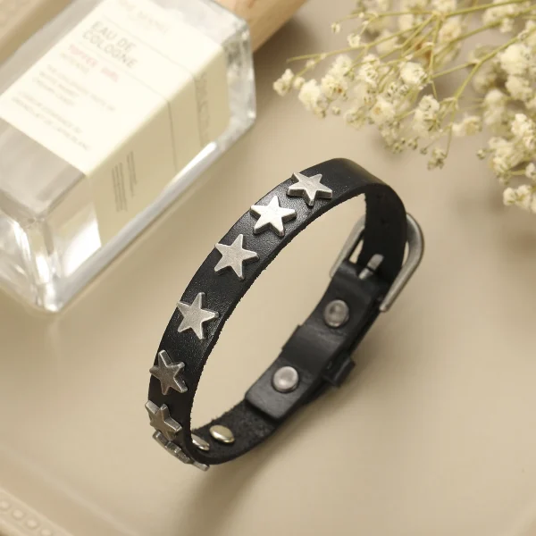 Punk_Retro_Star_Leather_Bracelet_Gothic_Rock_Style_gallery_02 Punk_Retro_Star_Leather_Bracelet_Gothic_Rock_Style_gallery_02.webp
