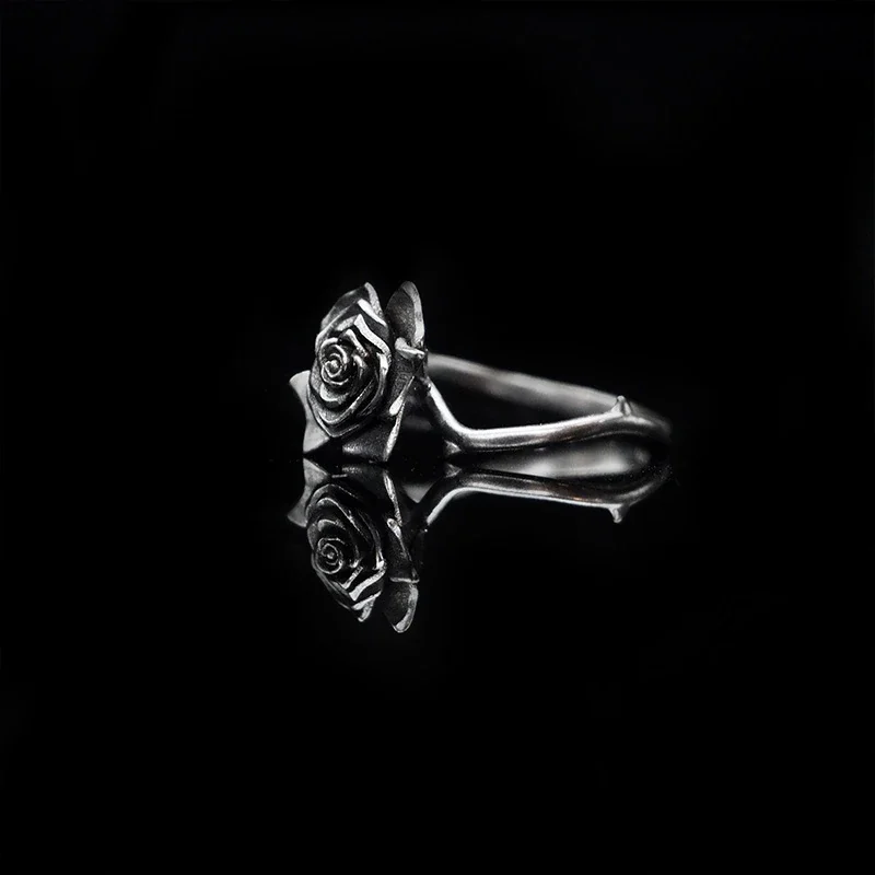 Black_Rose_Gothic_Ring_for_Men_gallery_03 Black_Rose_Gothic_Ring_for_Men_gallery_03.webp