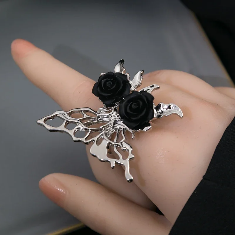 Dark_Rose_Hollow_Butterfly_Ring_gallery_02 Dark_Rose_Hollow_Butterfly_Ring_gallery_02.webp