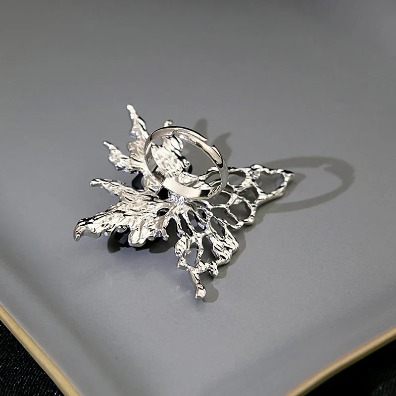 Dark_Rose_Hollow_Butterfly_Ring_gallery_03 Dark_Rose_Hollow_Butterfly_Ring_gallery_03.webp