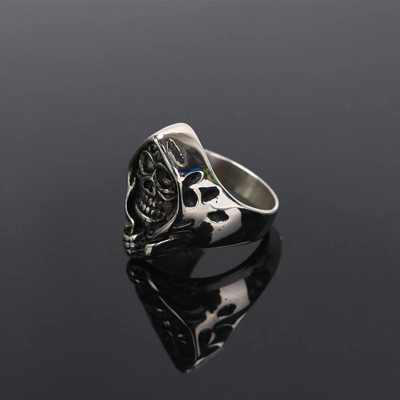 Gothic_Skull_Death_Mask_Ring_Stainless_Steel_gallery_01.webp