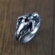 Gothic_Skull_Diamond_Titanium_Steel_Ring_gallery_01.webp
