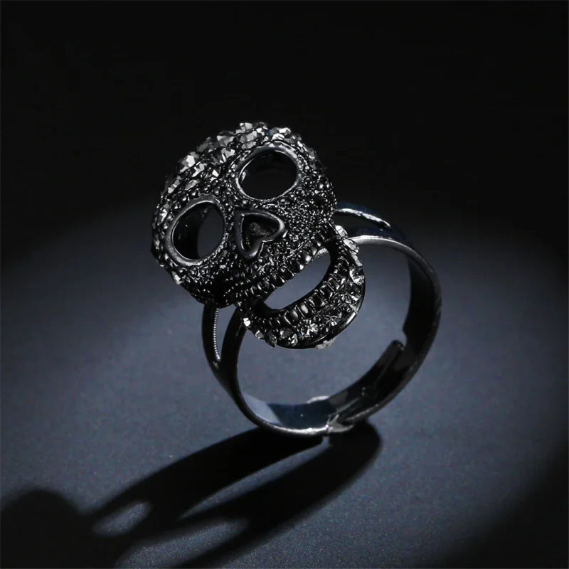 Gothic_Skull_Ring_Black_Gold_Punk_Style_gallery_03 Gothic_Skull_Ring_Black_Gold_Punk_Style_gallery_03.webp