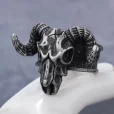Punk_Skull_Sheep_Ring_Gothic_Jewelry_gallery_01.webp